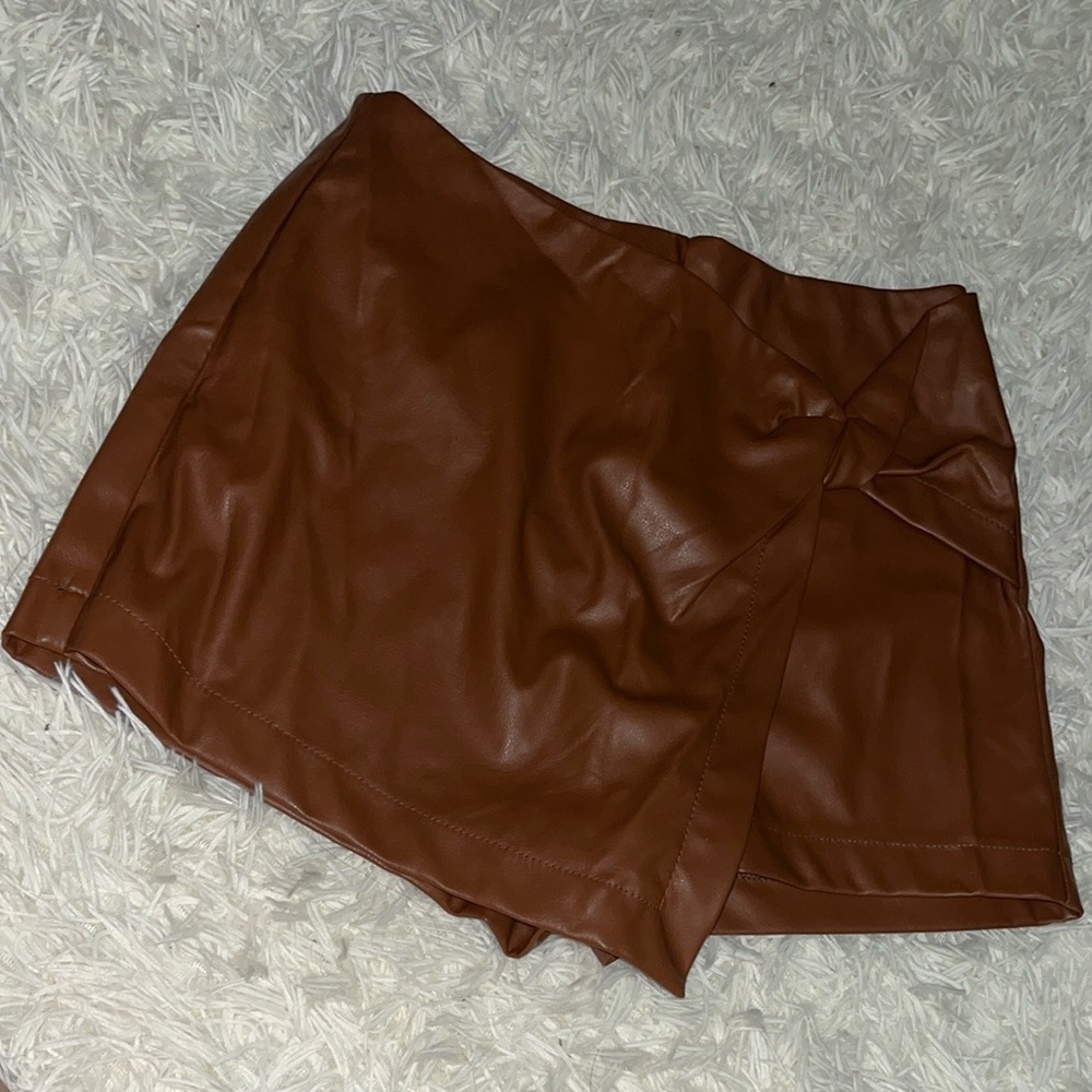 Brown skort